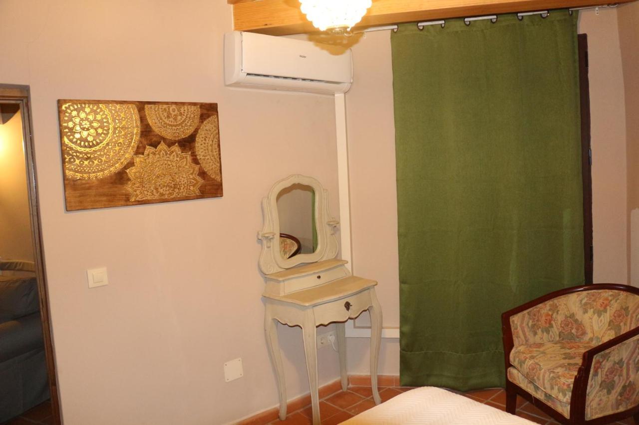 Apartamentos Coliseo Toledo Kültér fotó