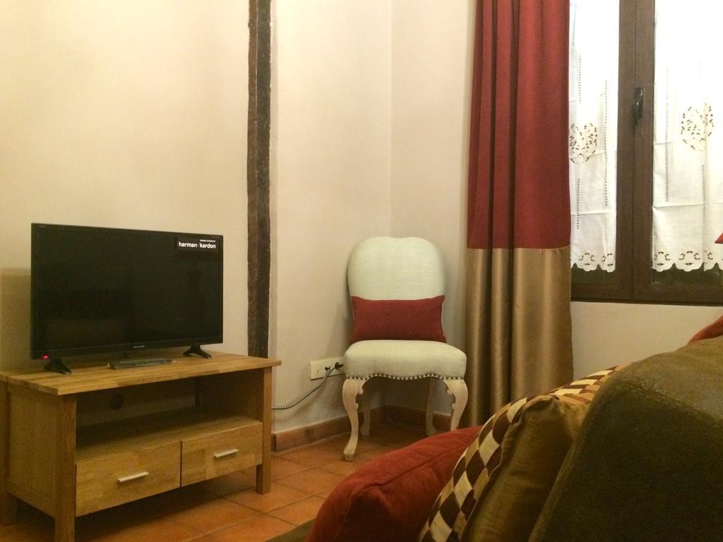 Apartamentos Coliseo Toledo Kültér fotó