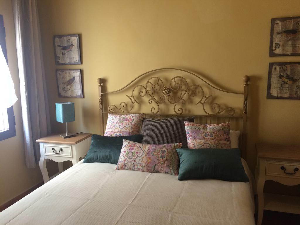 Apartamentos Coliseo Toledo Kültér fotó