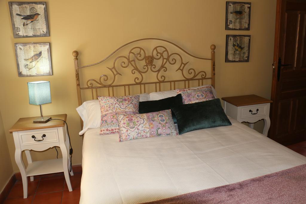 Apartamentos Coliseo Toledo Kültér fotó
