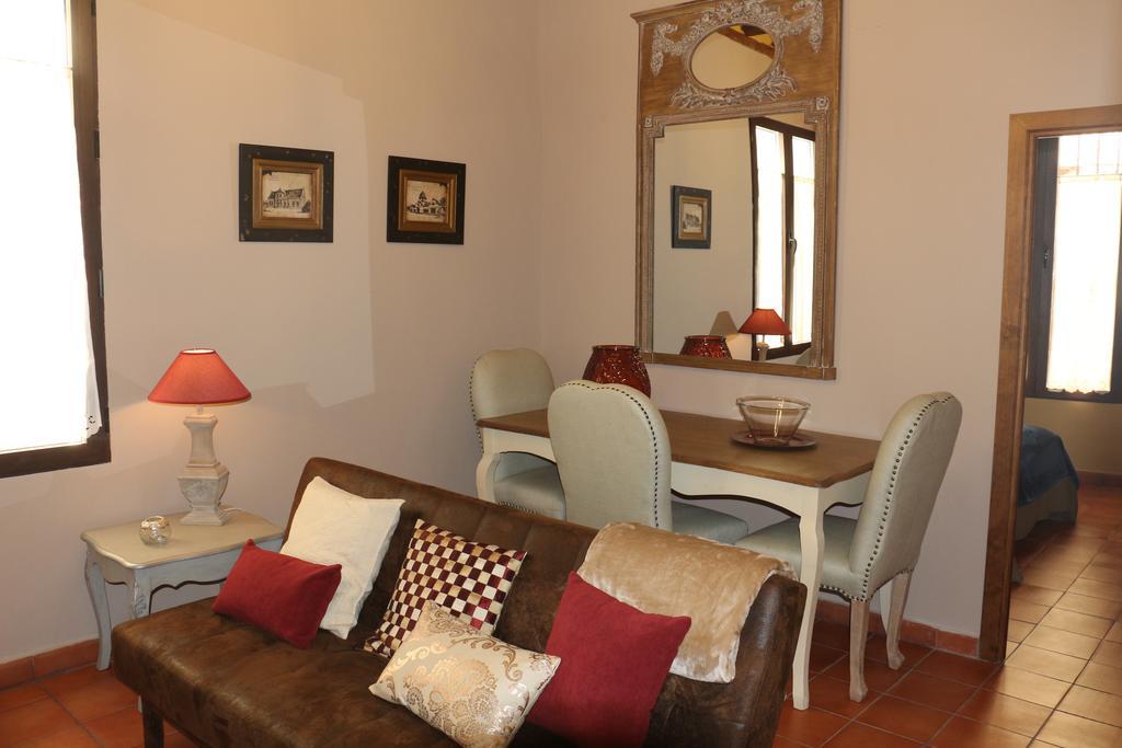 Apartamentos Coliseo Toledo Kültér fotó